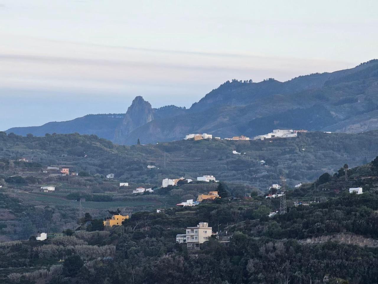 Villa Anahera Teror Exteriör bild